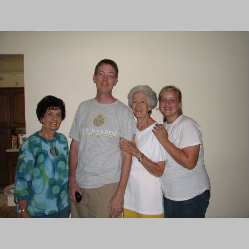 KAYS BIRTHDAY  2007 -JOHN LARSEN VISIT 084.jpg